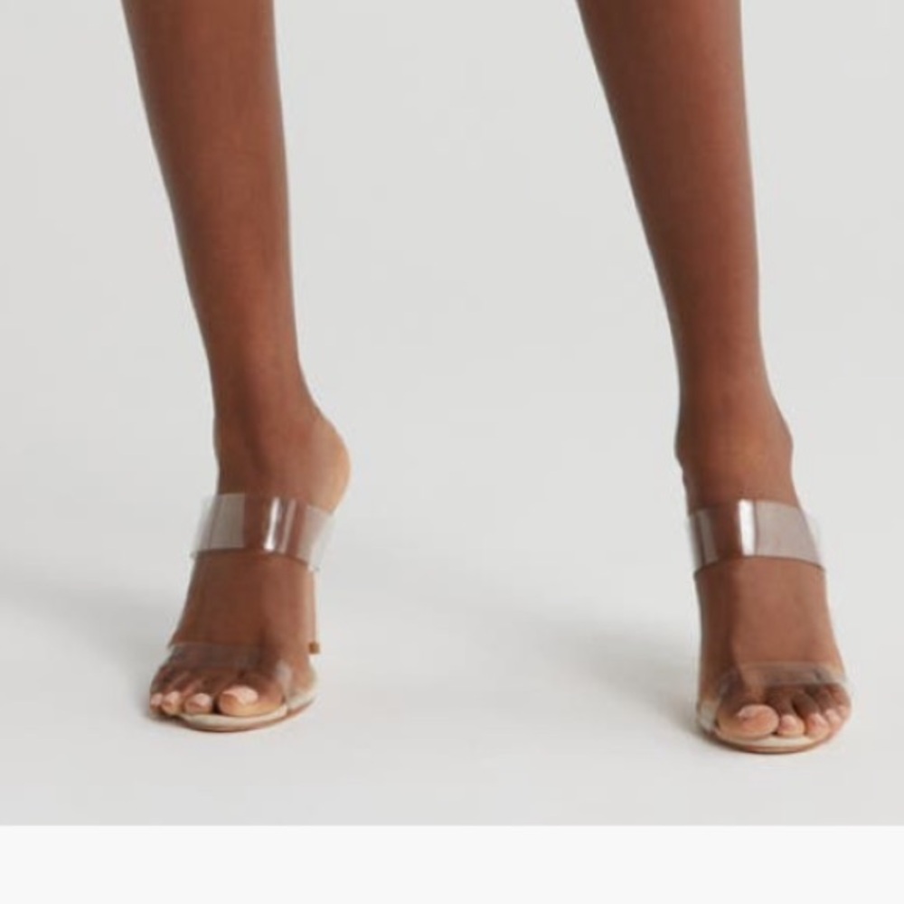 Manolo Blahnik , Shoes 39.5 , Clear w Gold heels.
